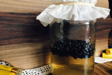 How to use juniper to create a wild yeast starter. Credit: Raeanne O’Meara.