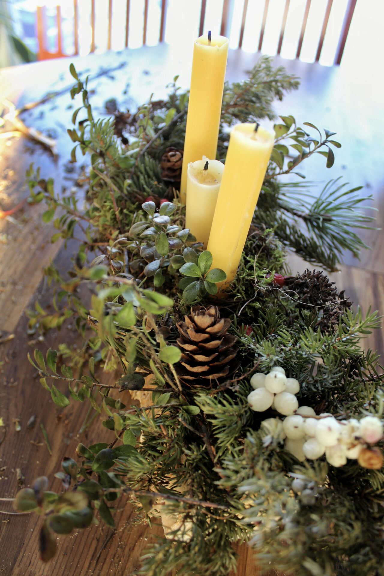 DIY Yule Log Centrepiece. Credit: Raeanne O’Meara.