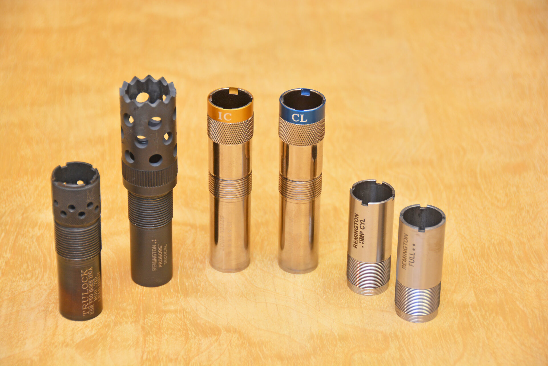 Shotgun chokes are available in a wide variety of styles, including designs intended for tactical use, competition and hunting. 