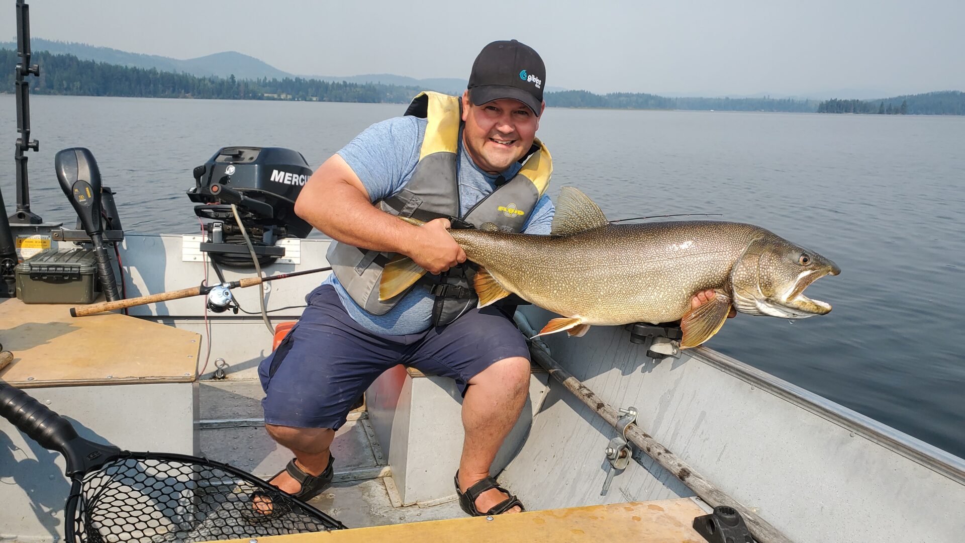 If you plan to release your catch, choose a large rubber net. These nets are easier on the fish.